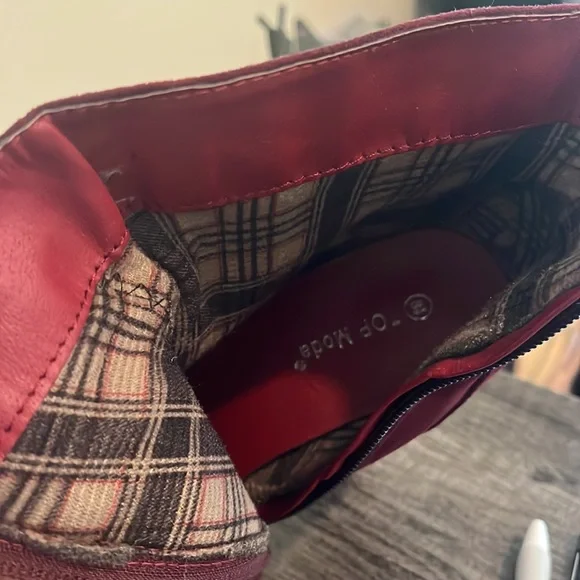 Maroon Top Moda Booties - Picture 4 of 4